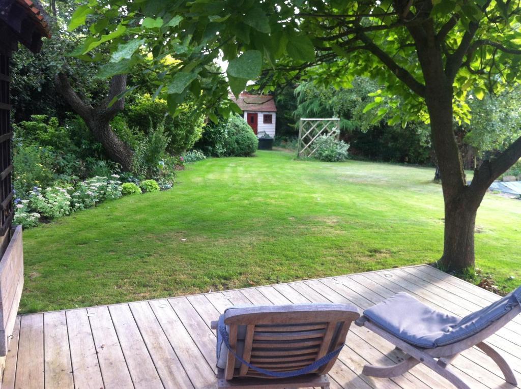 Bonningtons Stansted Self Catering Hotel Stansted Mountfitchet Room photo